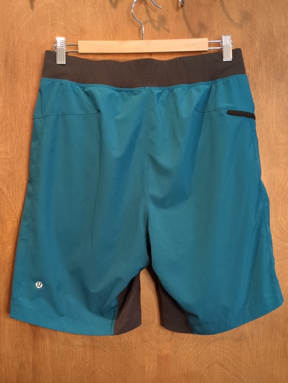 lululemon athletica Teal Athletic Short Size M - Picture 3 of 8
